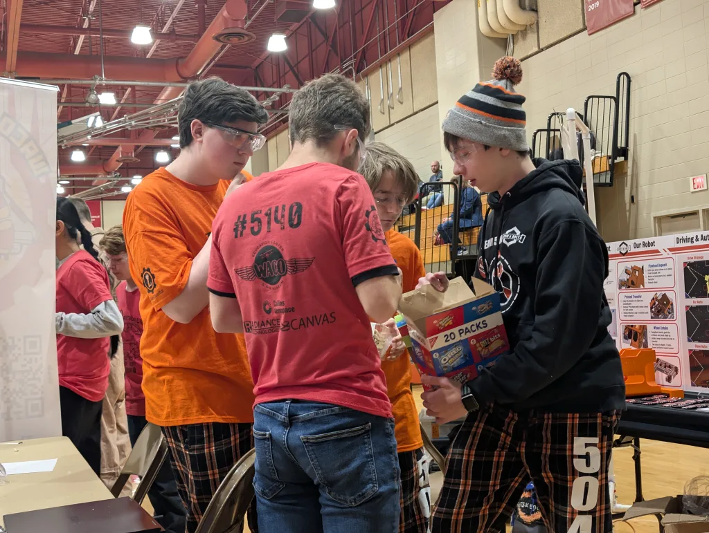 Food bartering with the other teams