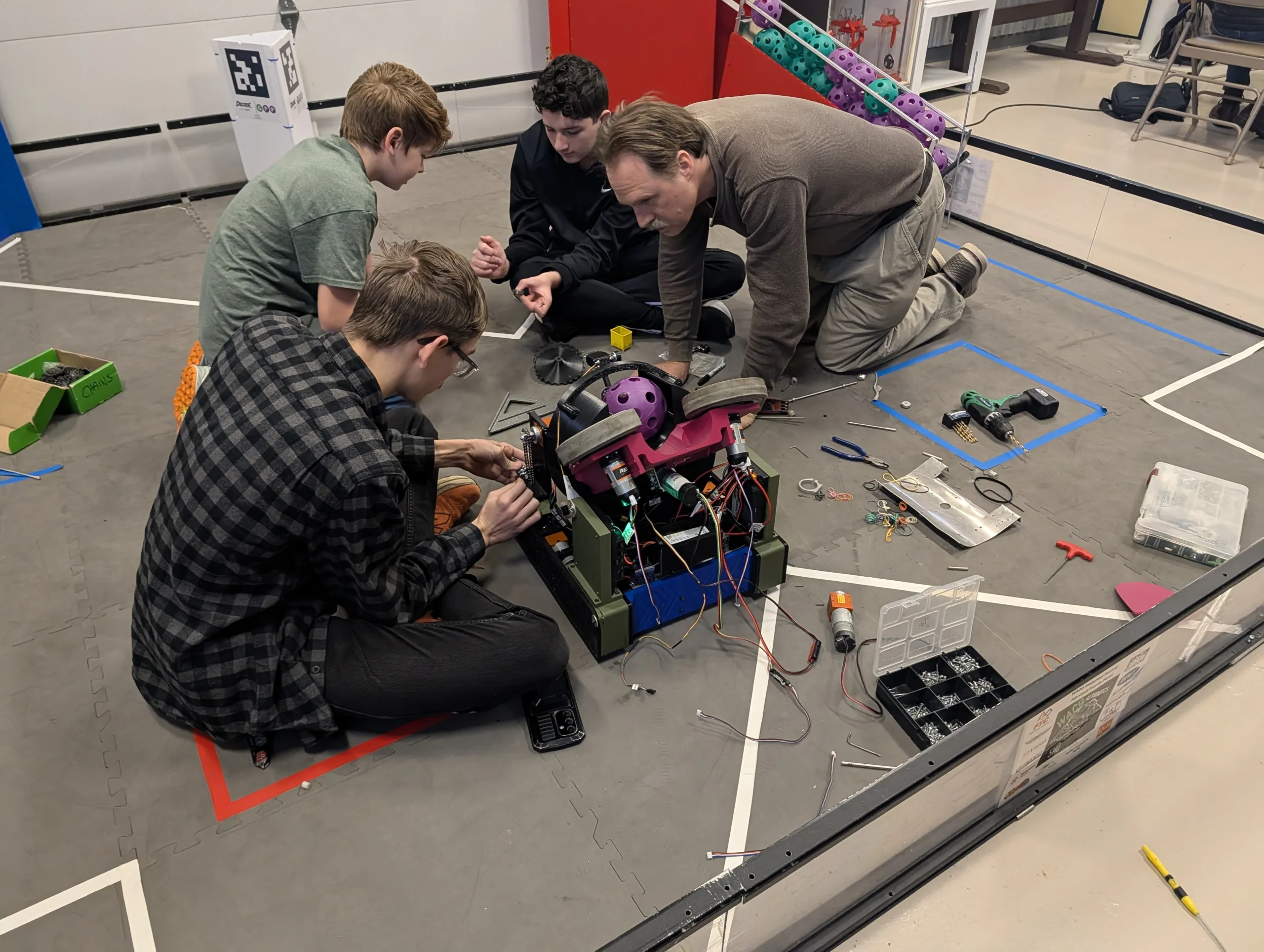 WACO Aerobotics troubleshooting issues with the robot
